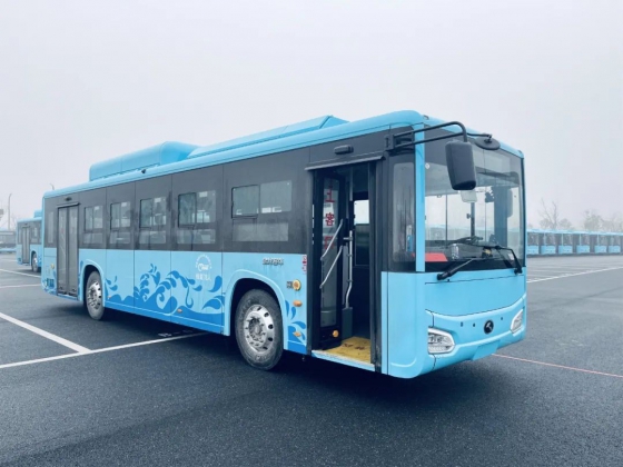 20 وحدة من حافلات الطاقة الجديدة King Long المصنوعة من ألياف الكربون تبدأ العمل في Zhejiang