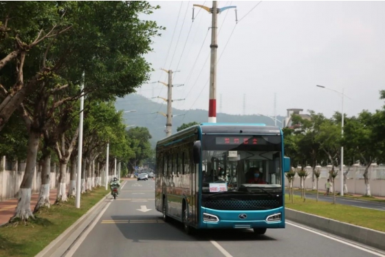 توفر حافلات King Long خدمات نقل أكثر ملاءمة للركاب في قوانغتشو