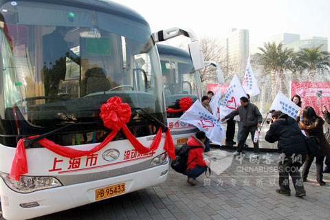 حافلات Kinglong للتبرع بالدم لخدمة المعرض العالمي