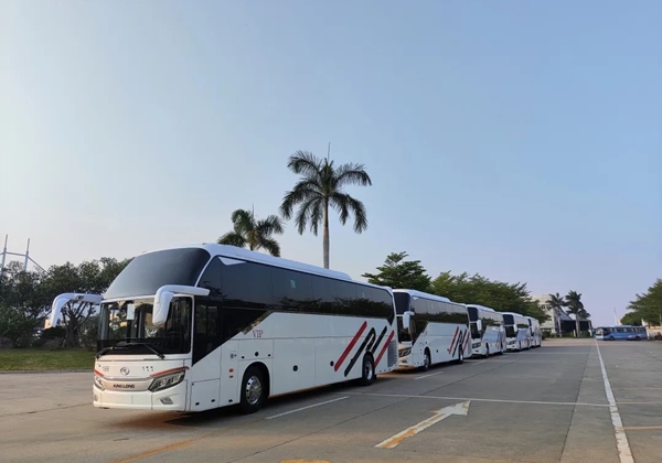 حافلات King Long المخصصة المصدرة إلى المملكة العربية السعودية ، لتسهيل نقل الحج